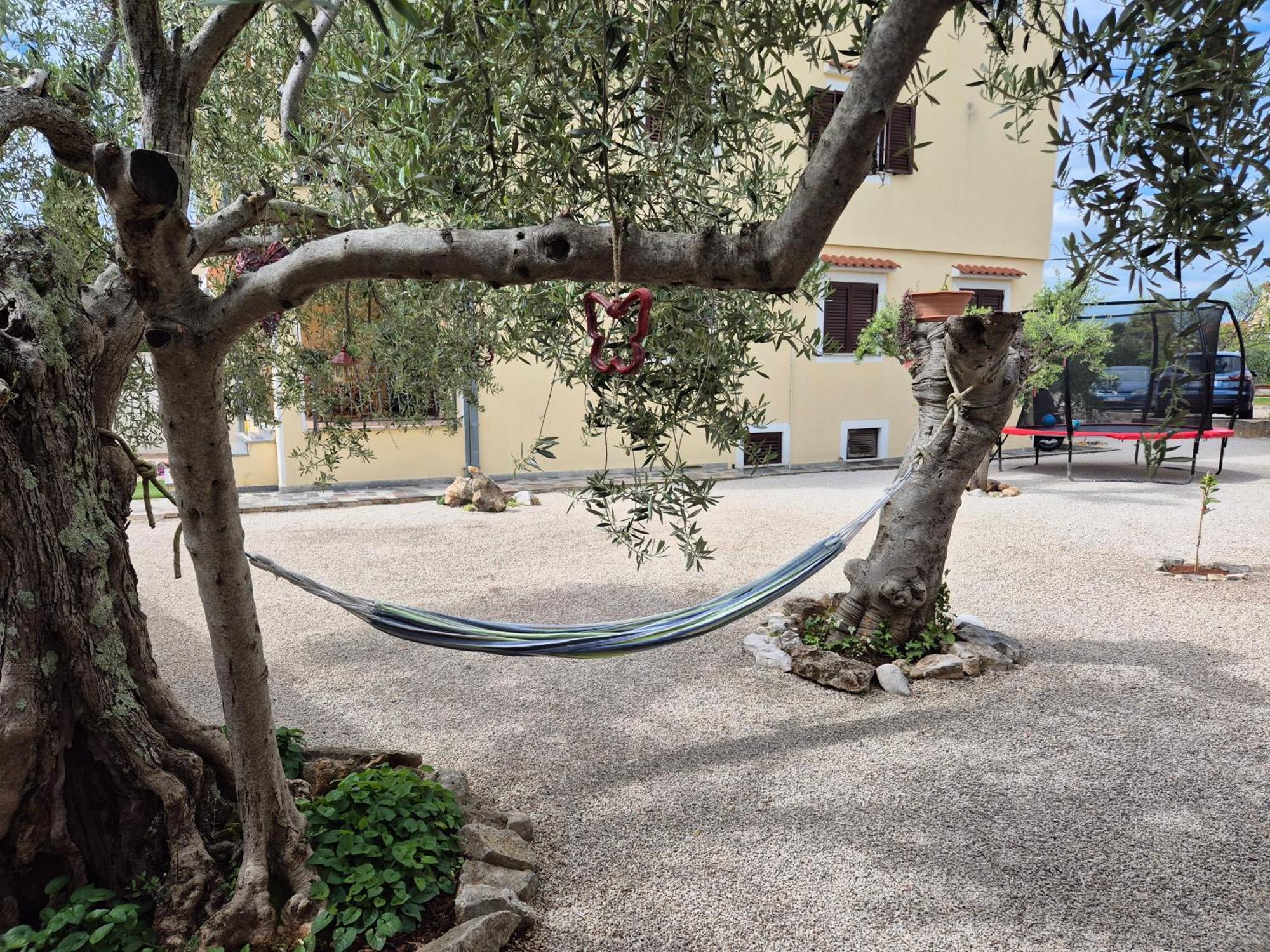 Apartment Vinja Porec - Privat Garden - Whirlpool Extérieur photo