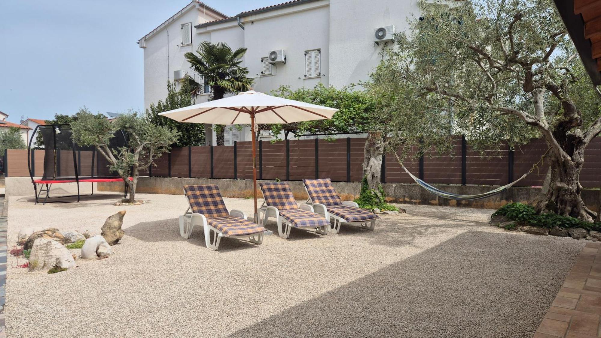 Apartment Vinja Porec - Privat Garden - Whirlpool Extérieur photo