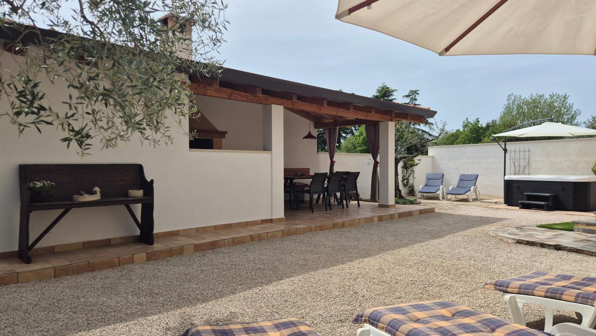 Apartment Vinja Porec - Privat Garden - Whirlpool Extérieur photo
